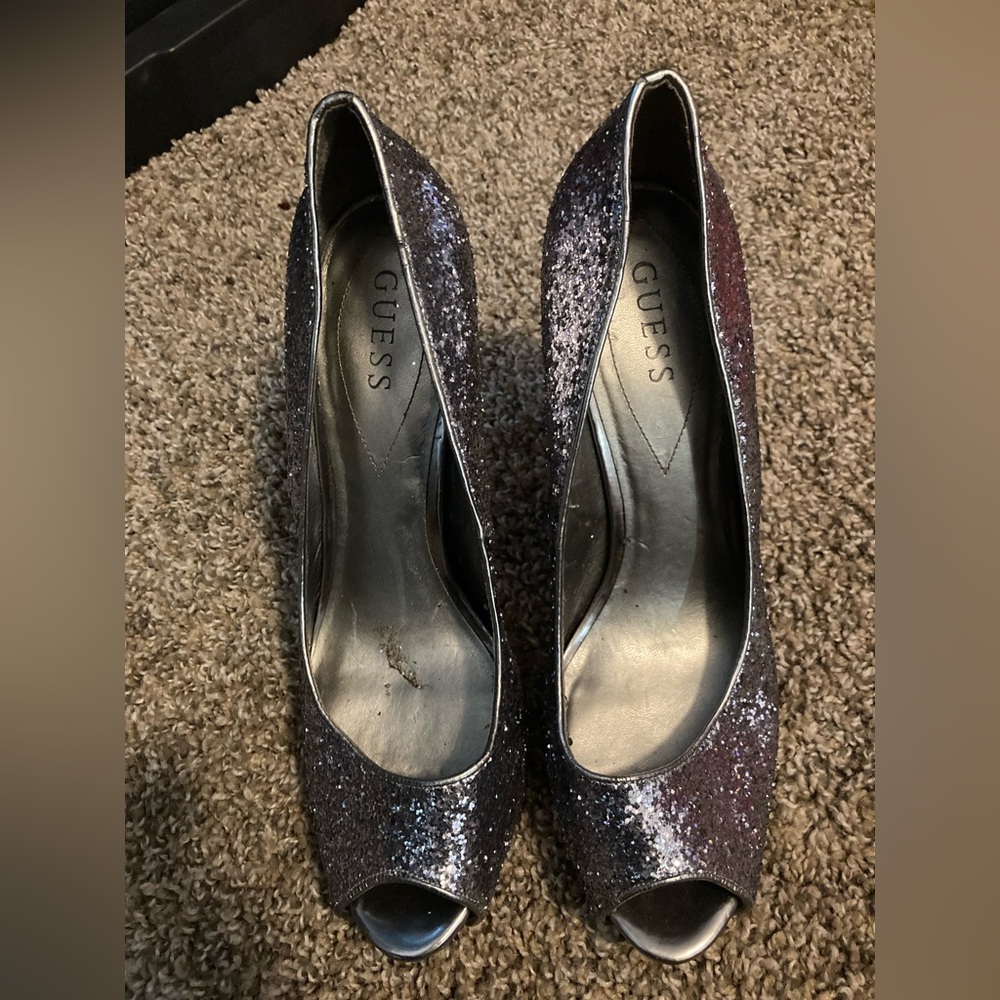 Silver, Glittery holiday, platform pump!
